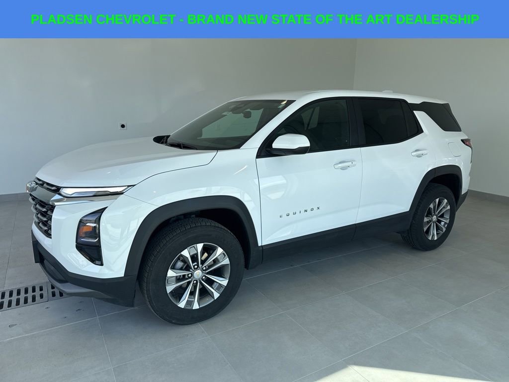 Used 2025 Chevrolet Equinox LT image 1