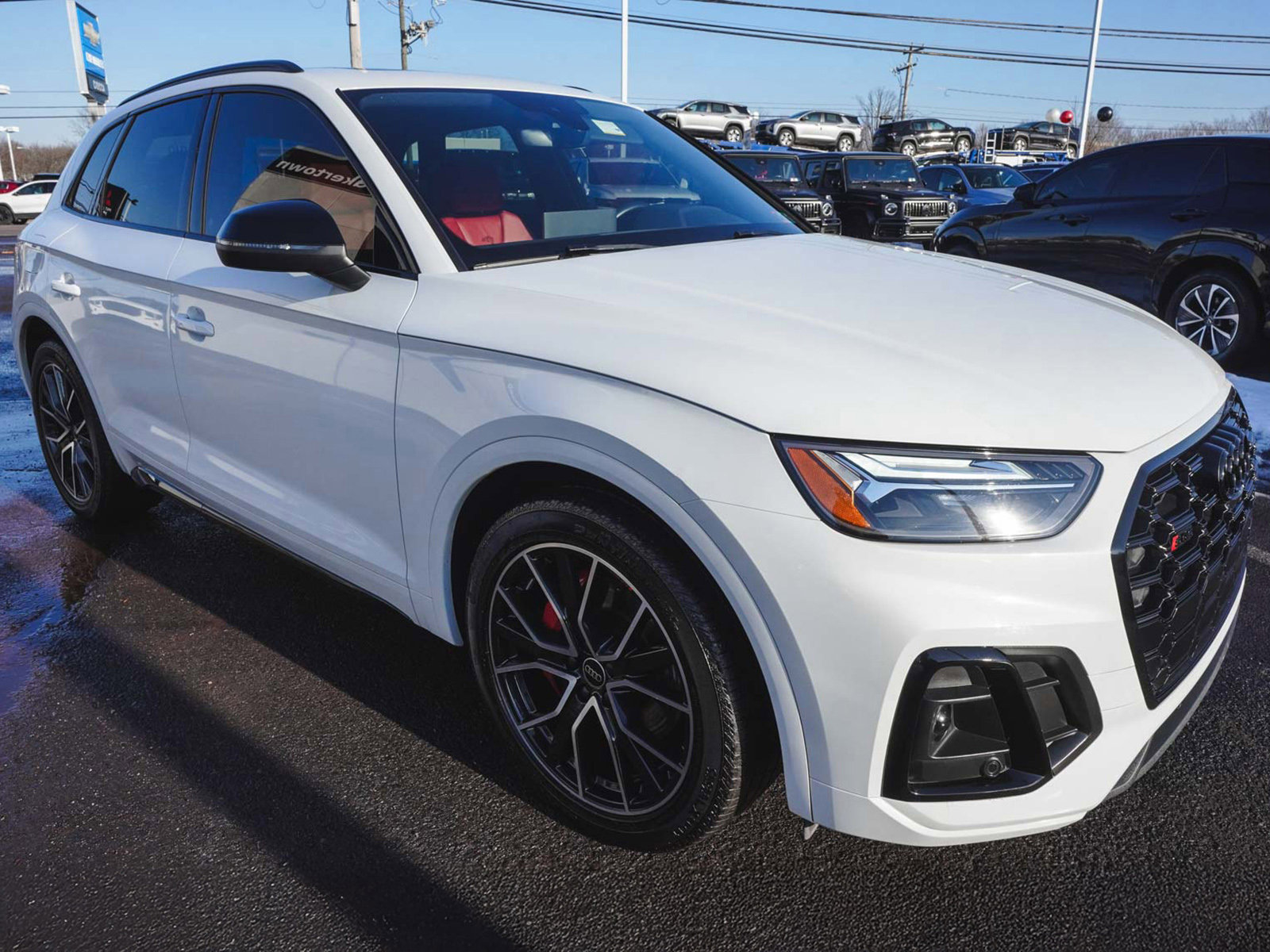Used 2023 Audi SQ5 Premium Plus w/ Premium Plus Package image 3