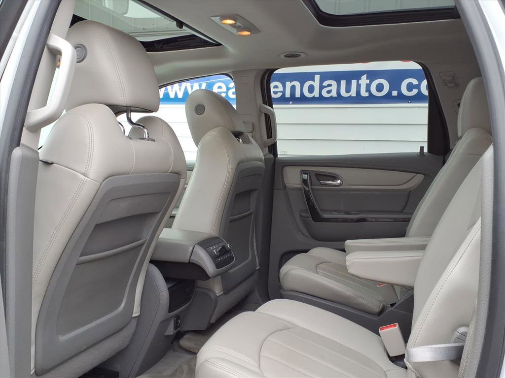 Used 2017 Chevrolet Traverse Premier image 13