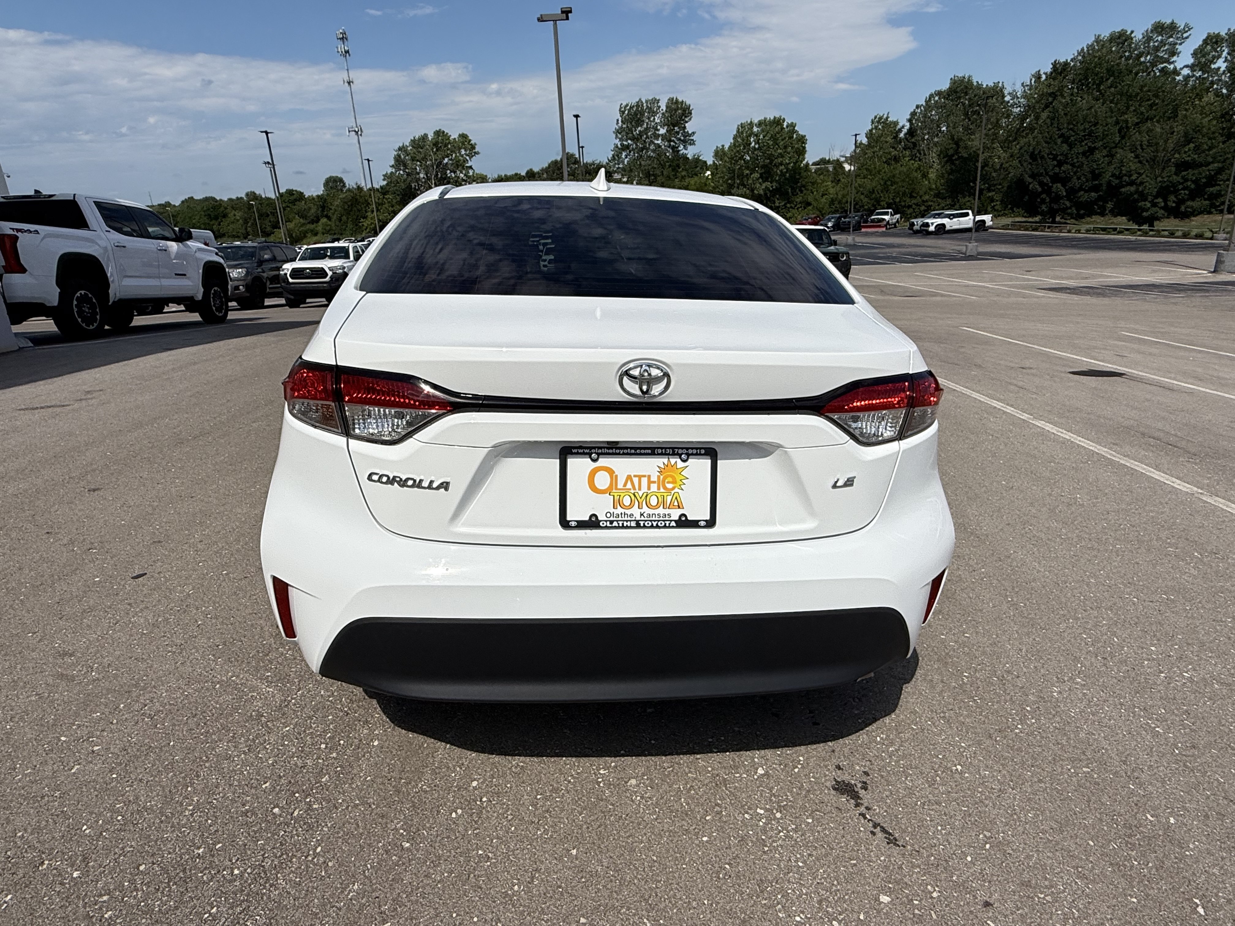 Certified 2024 Toyota Corolla LE FWD image 20
