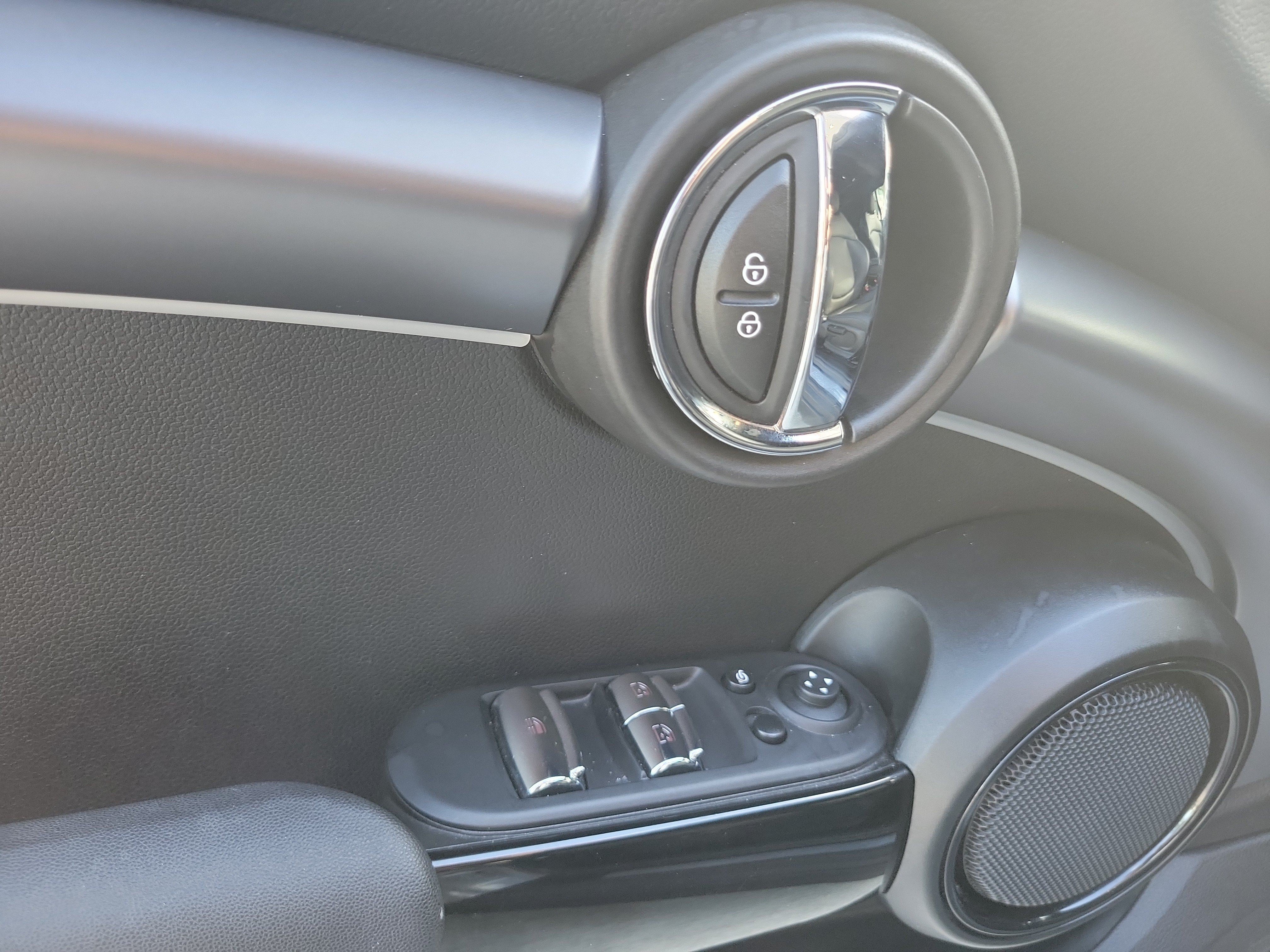 Used 2024 MINI Cooper S FWD image 12