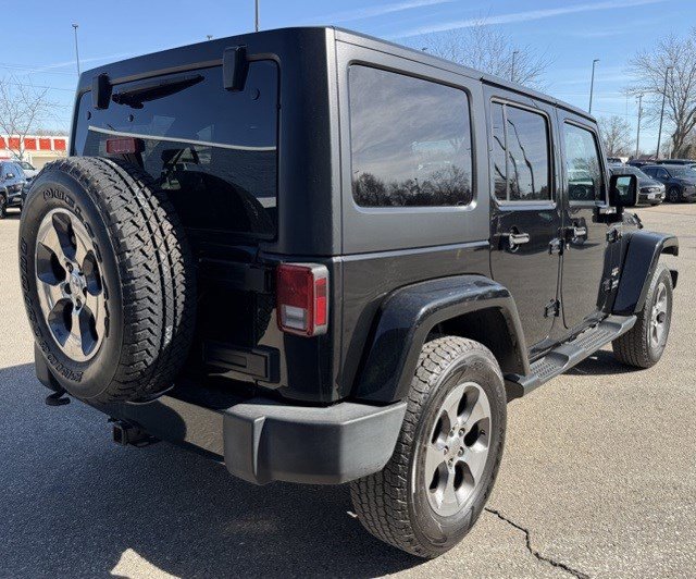 Used 2016 Jeep Wrangler Unlimited Sahara w/ Max Tow Package image 5