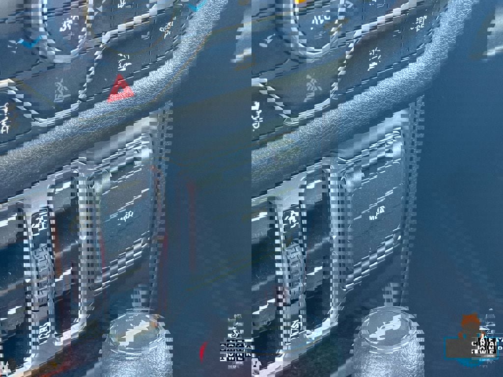 Certified 2025 Jeep Wrangler Sport S image 22