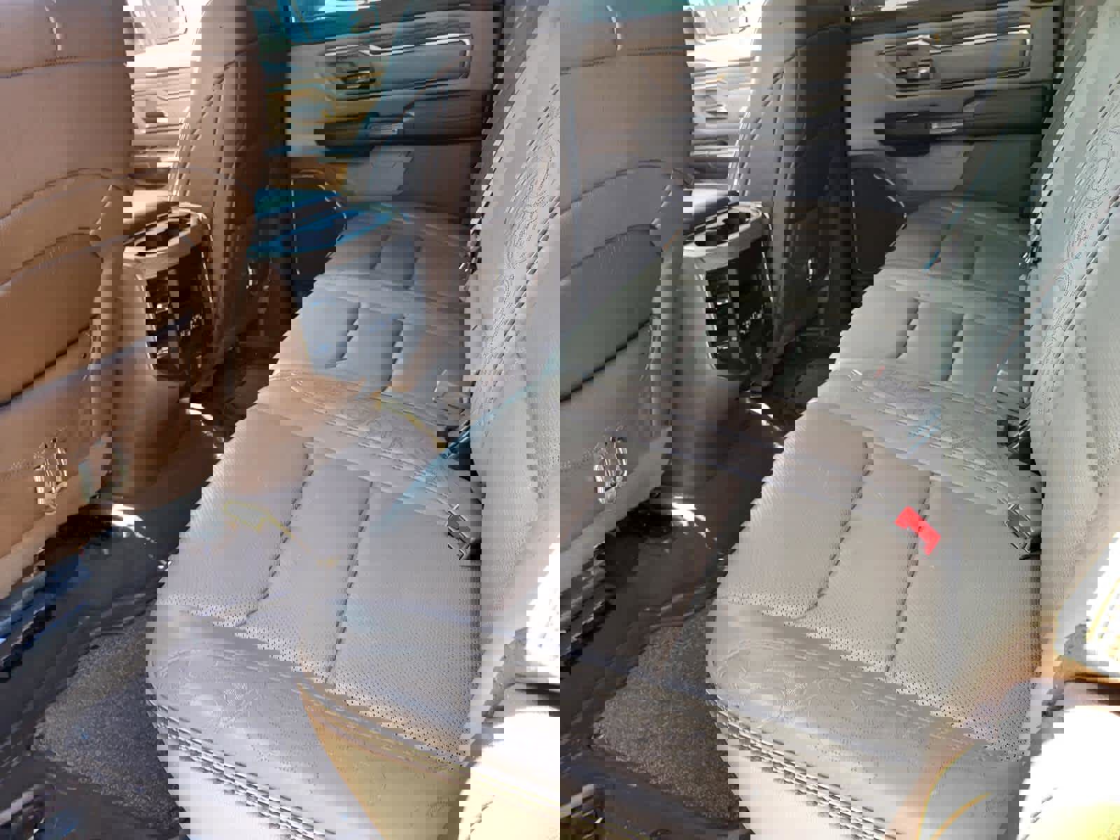 Used 2019 RAM 1500 Laramie Longhorn image 11