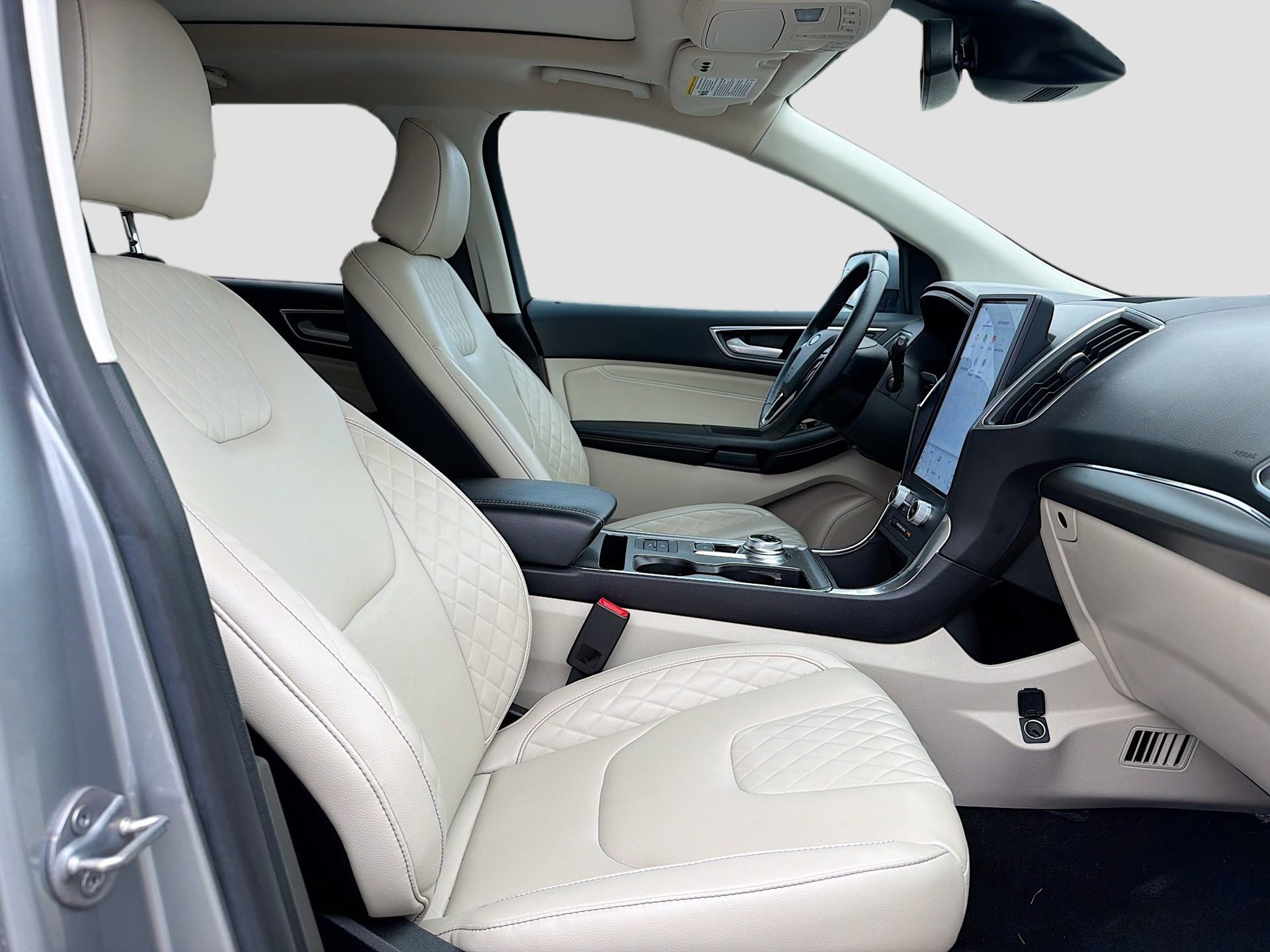 Used 2023 Ford Edge Titanium AWD/4WD image 31