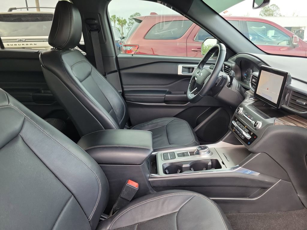 Used 2020 Ford Explorer Limited w/ Class III Trailer Tow Package image 38