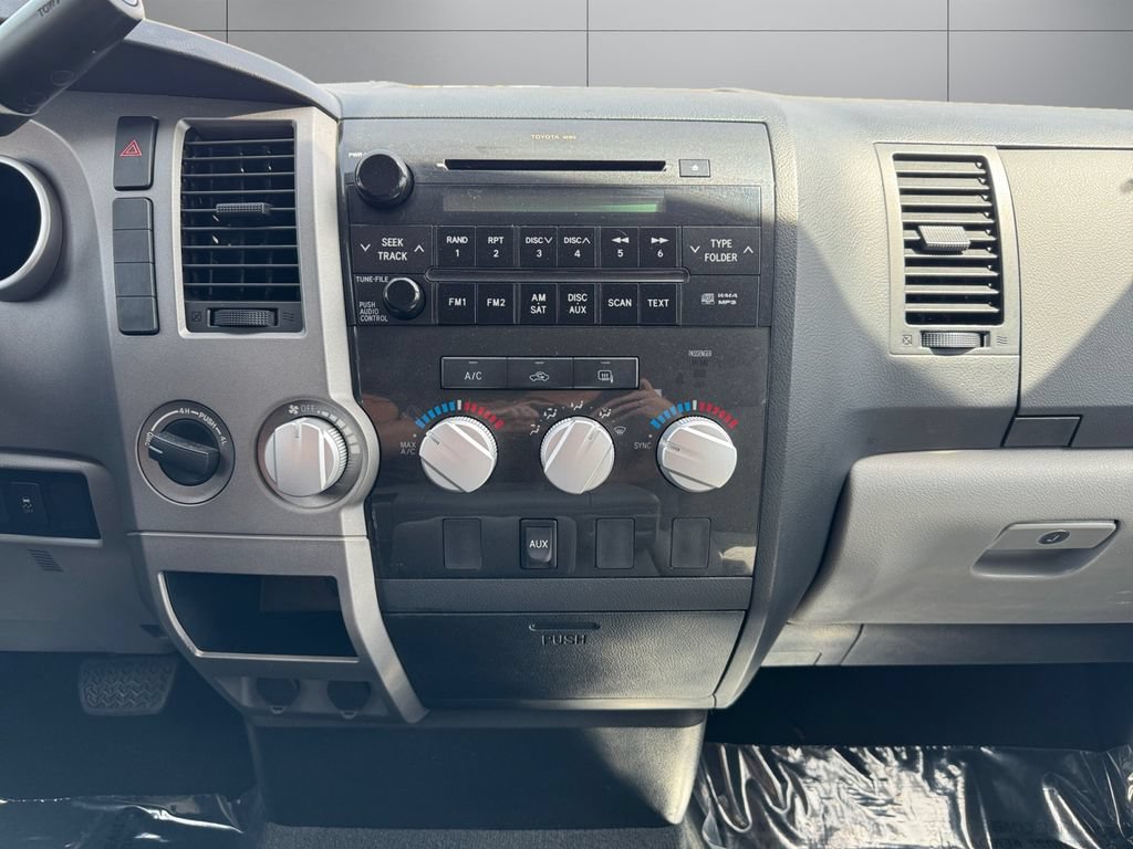 Used 2013 Toyota Tundra 4x4 Double Cab w/ Tow Pkg image 15