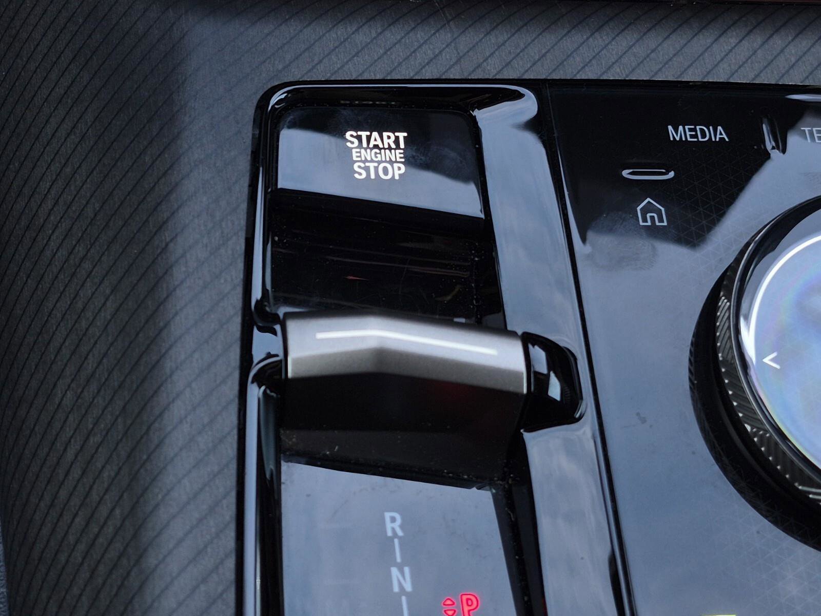 Certified 2025 BMW X3 xDrive30i w/ Premium Package image 24