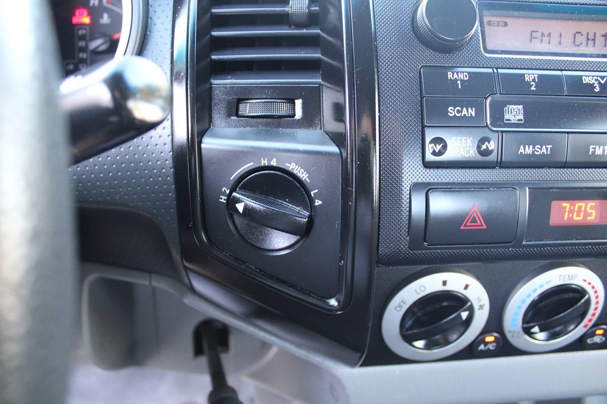 Used 2010 Toyota Tacoma 4x4 Regular Cab w/ Enhancement Pkg image 22