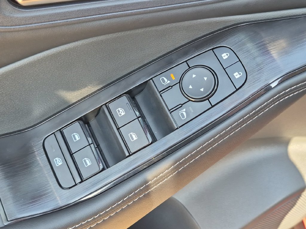 New 2026 Nissan Rogue SV AWD/4WD image 15