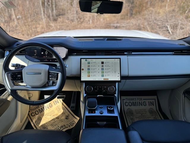 Used 2022 Land Rover Range Rover Long Wheelbase SE image 21