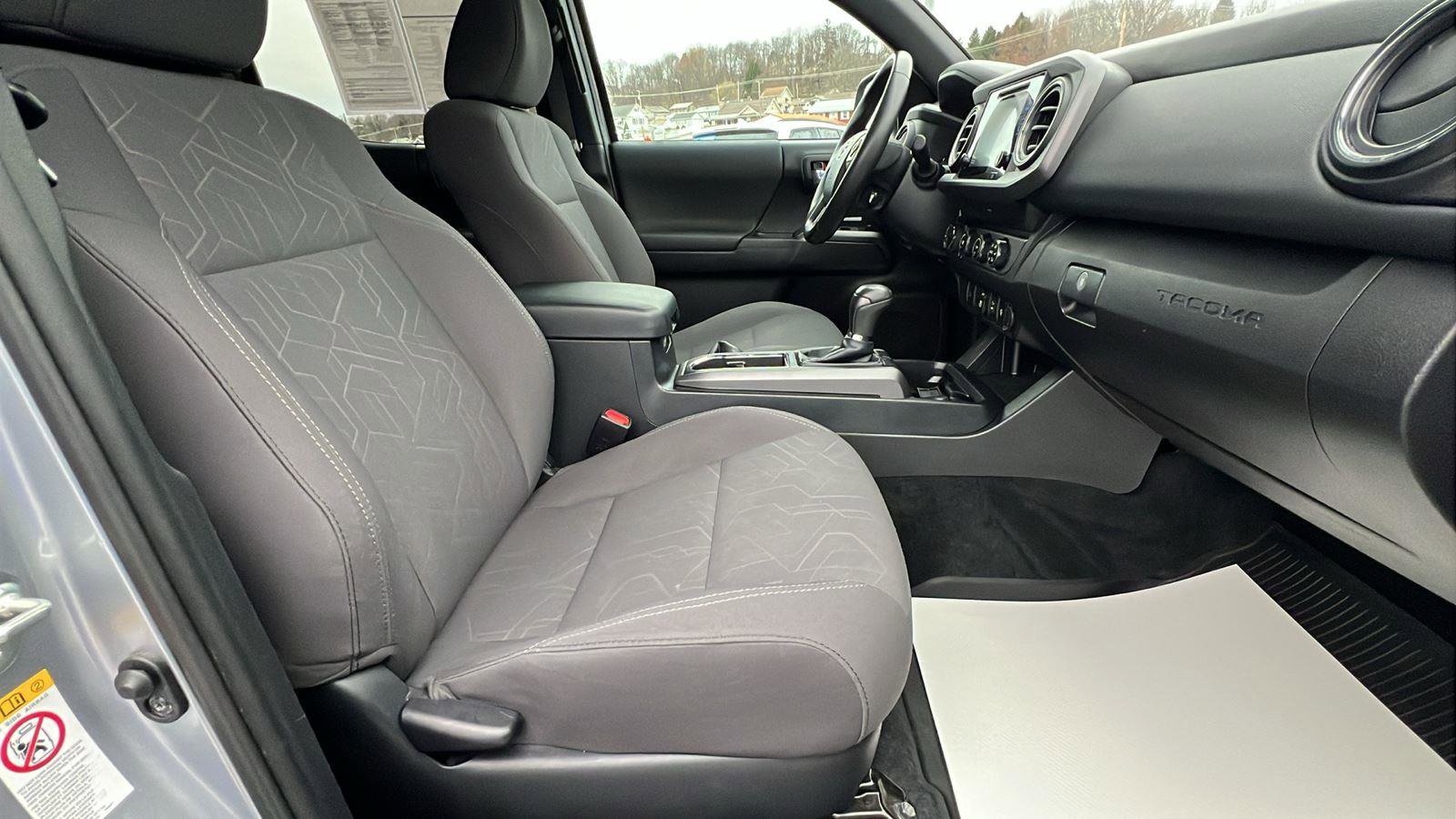 Used 2019 Toyota Tacoma TRD Off-Road image 13