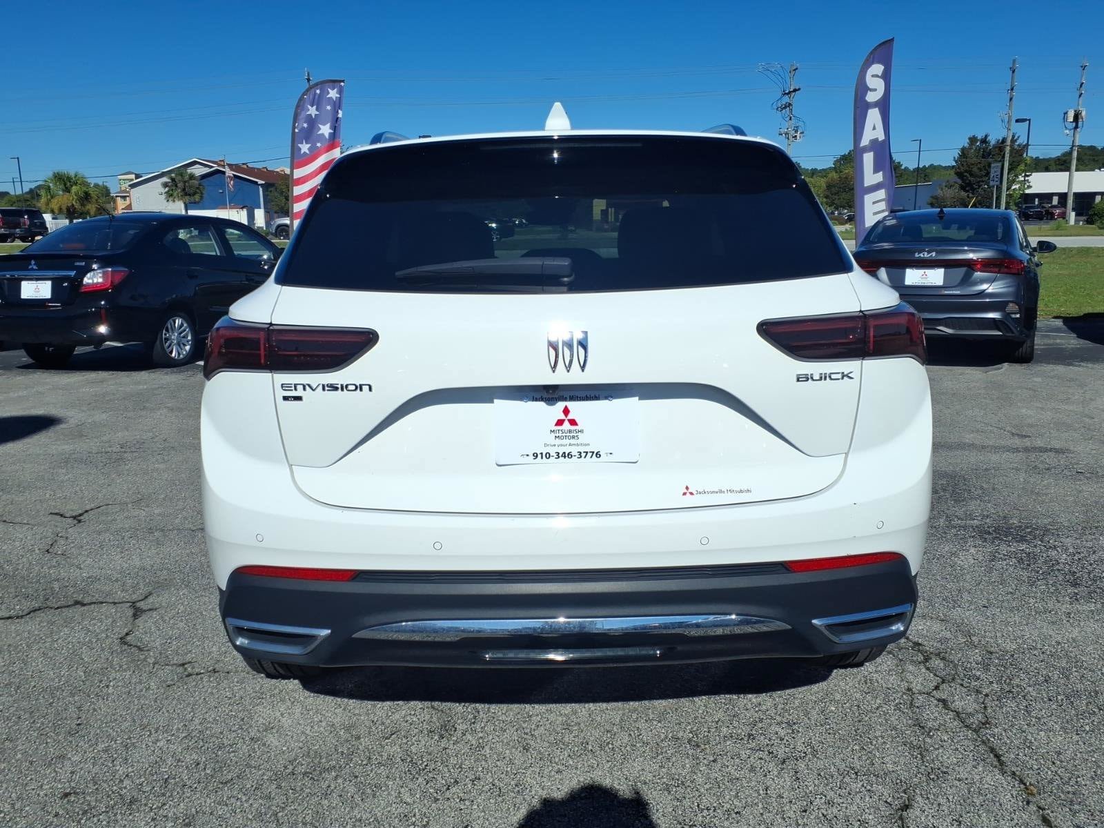 Used 2024 Buick Envision Preferred AWD/4WD image 3