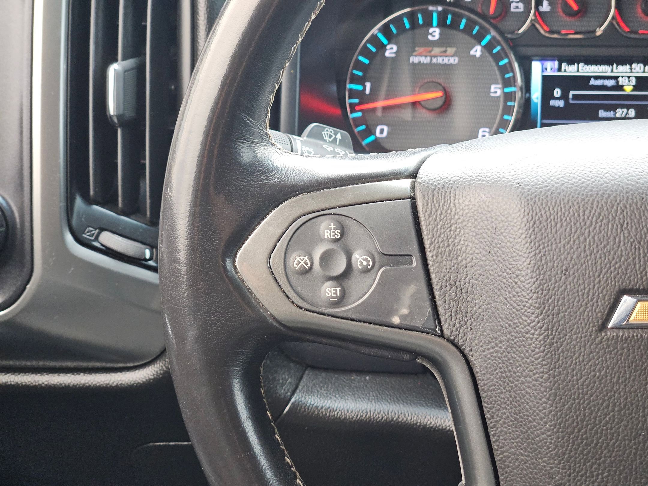 Used 2018 Chevrolet Silverado 1500 LT w/ Texas Edition image 21