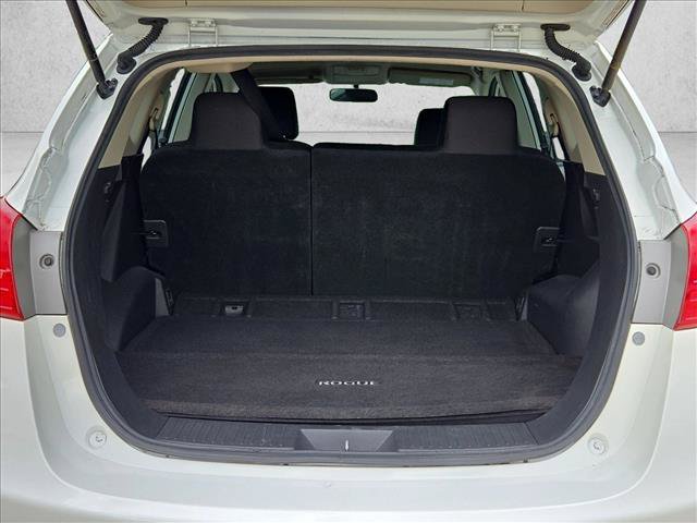 Used 2014 Nissan Rogue S w/ Convenience Package FWD image 6