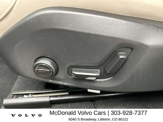 Used 2026 Volvo XC60 B5 Plus w/ Climate Package AWD/4WD image 12