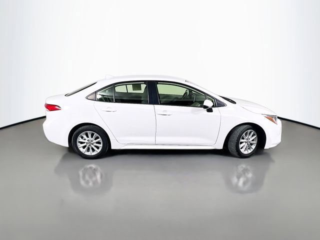 Used 2021 Toyota Corolla LE w/ LE Convenience Package FWD image 9