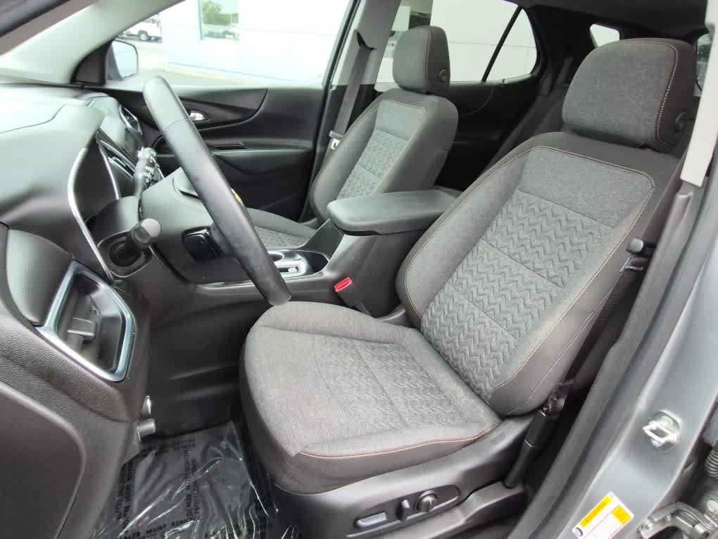 Used 2023 Chevrolet Equinox LT AWD/4WD image 9