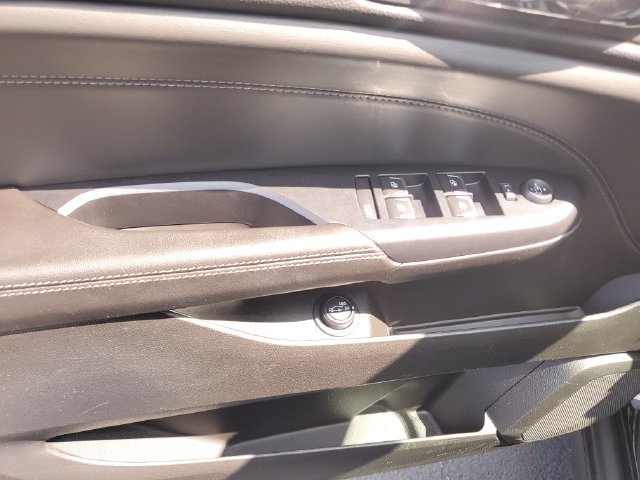 Used 2015 Cadillac SRX Premium AWD/4WD image 21