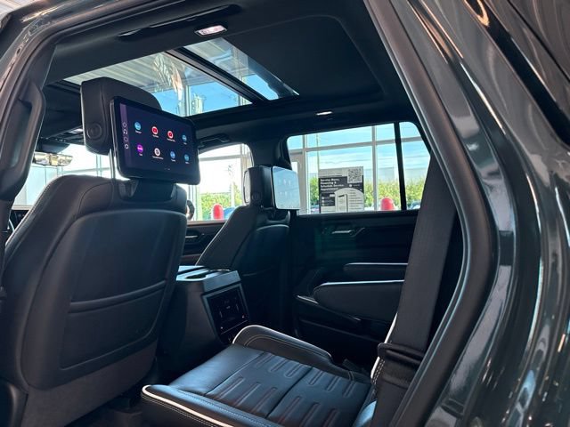 Used 2025 GMC Yukon AT4 Ultimate w/ LPO, Floor Liner Package AWD/4WD image 10