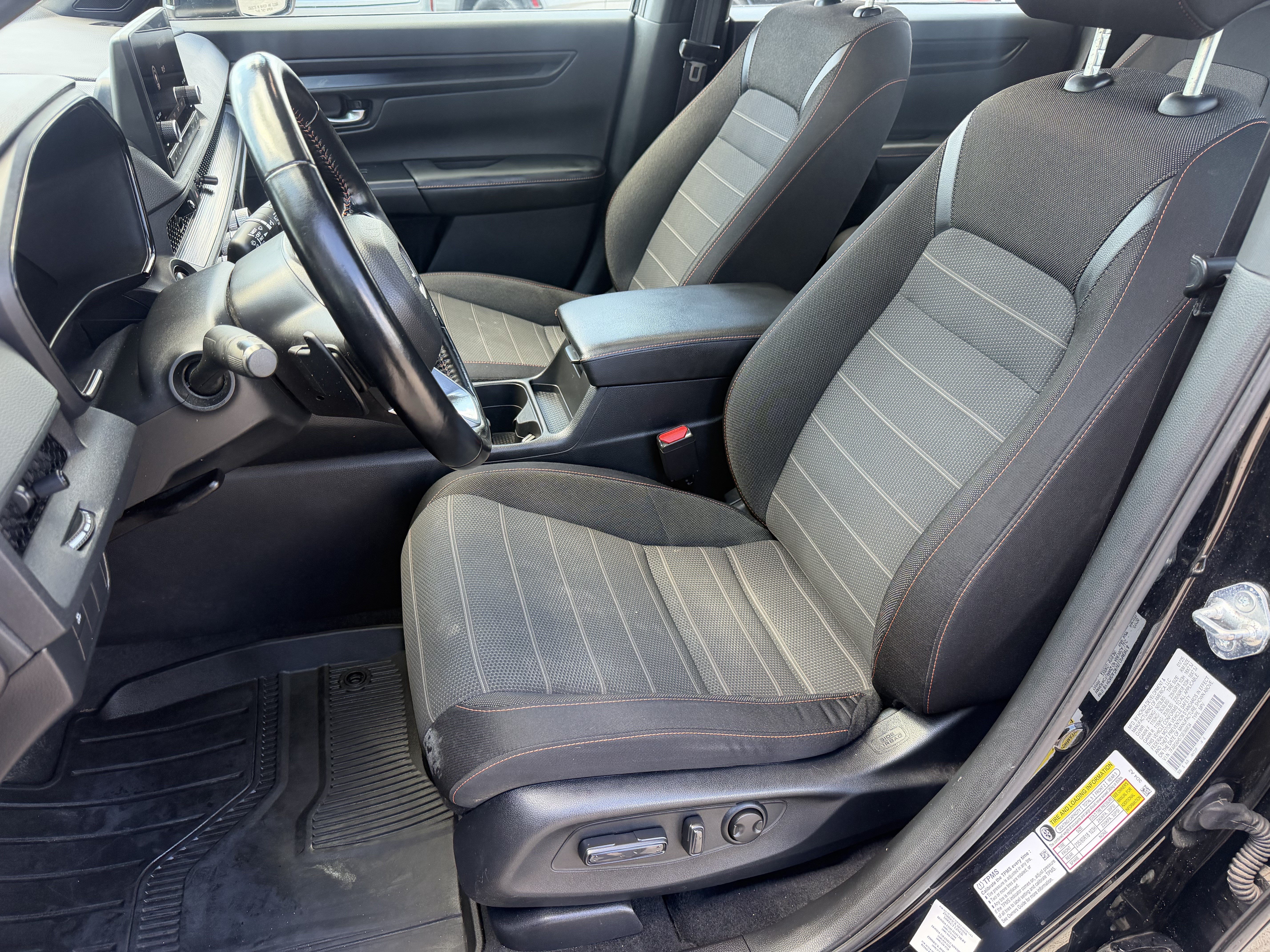 Used 2025 Honda CR-V Sport image 24