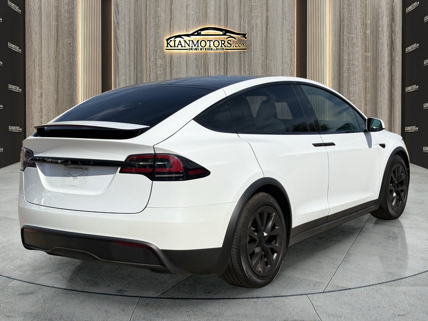 Used 2025 Tesla Model X AWD/4WD image 11