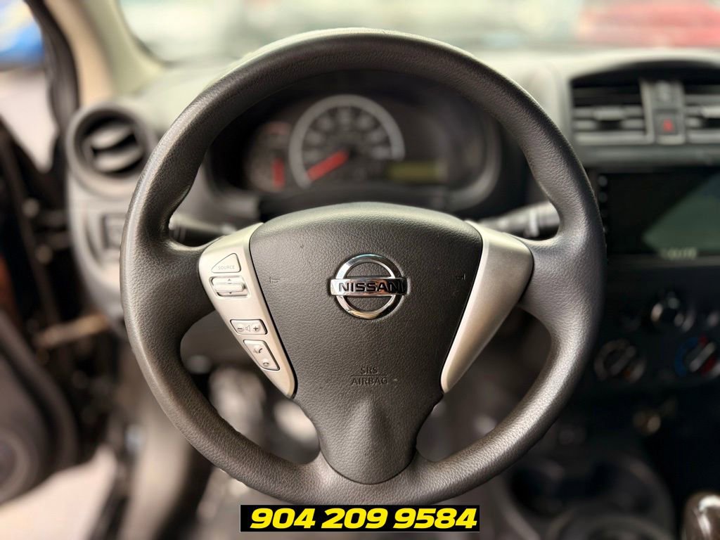 Used 2019 Nissan Versa S FWD image 11