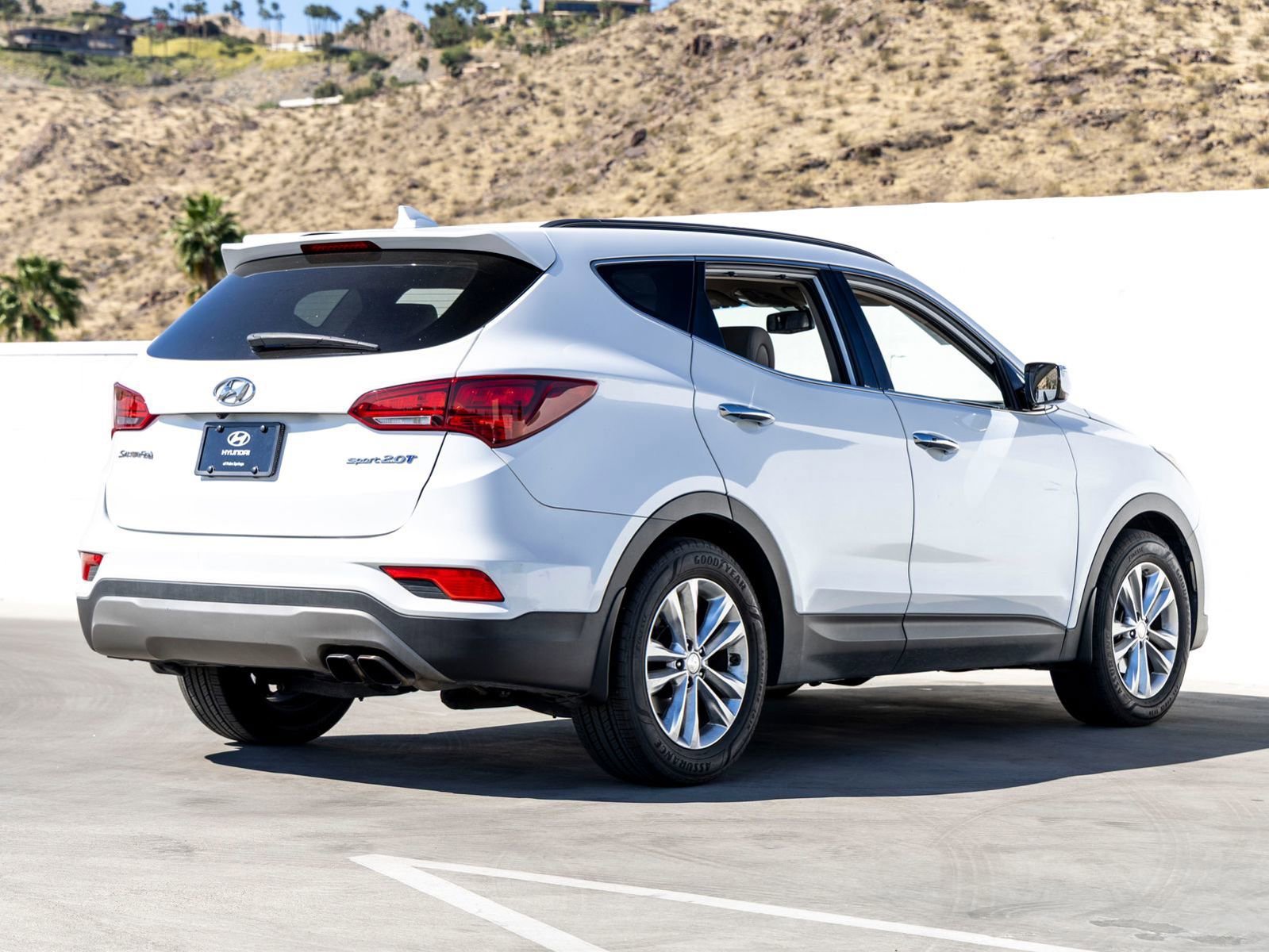Used 2018 Hyundai Santa Fe Sport 2.0T FWD image 10