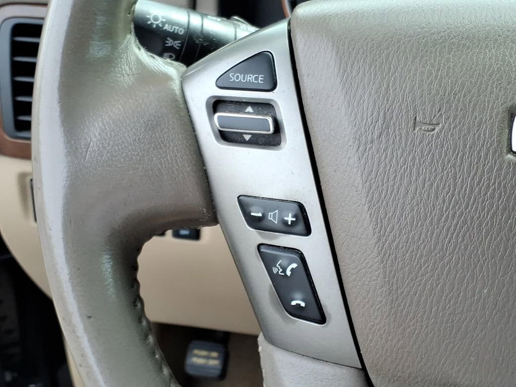 Used 2015 Nissan Armada SL AWD/4WD image 19