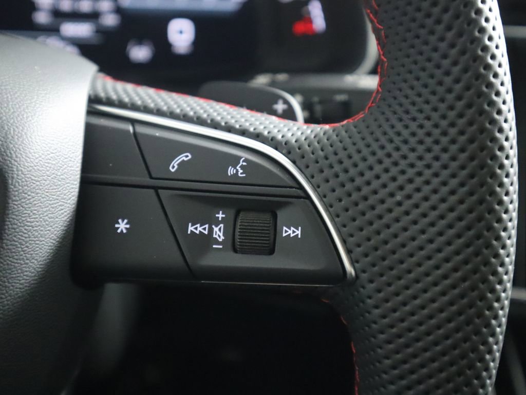 New 2026 Audi SQ8 Prestige image 13