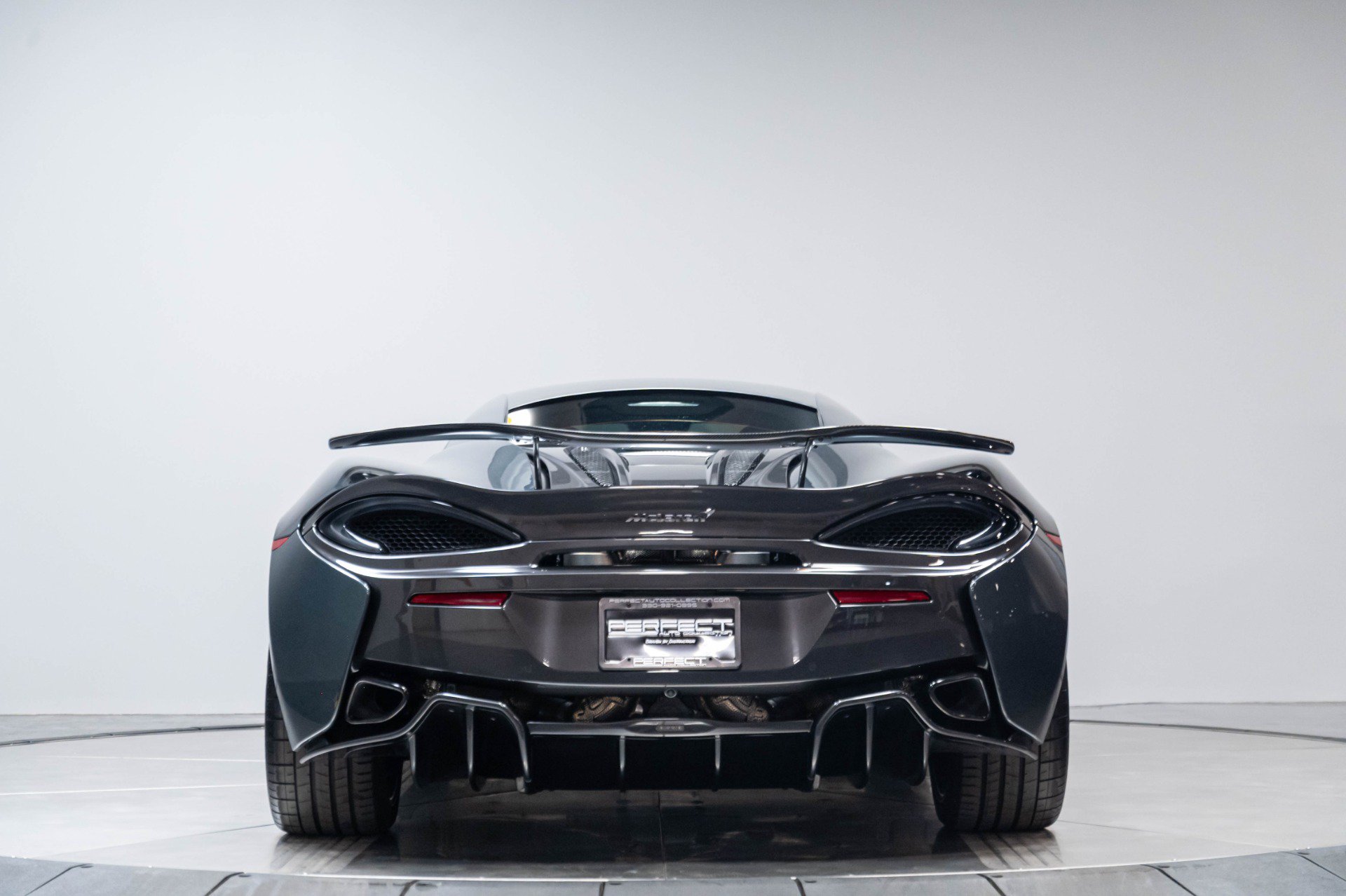 Used 2019 McLaren 570S Coupe RWD image 60