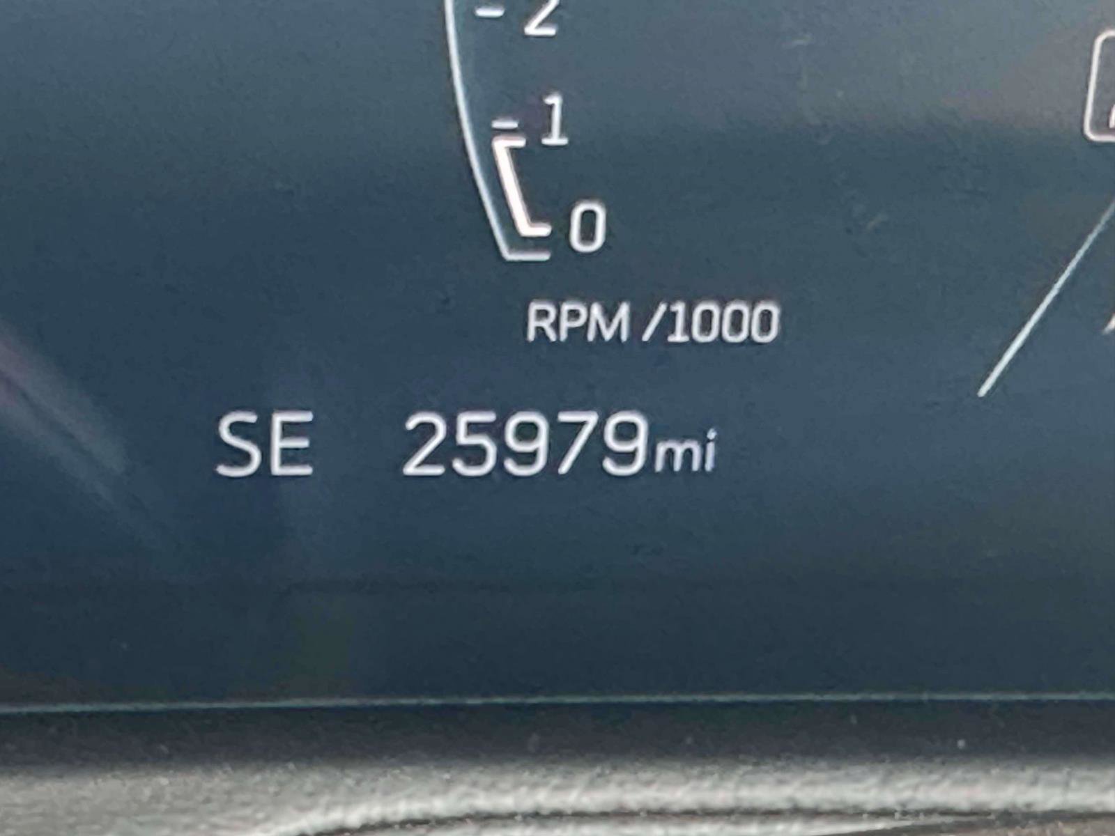 Used 2024 Cadillac XT4 Premium Luxury FWD image 27