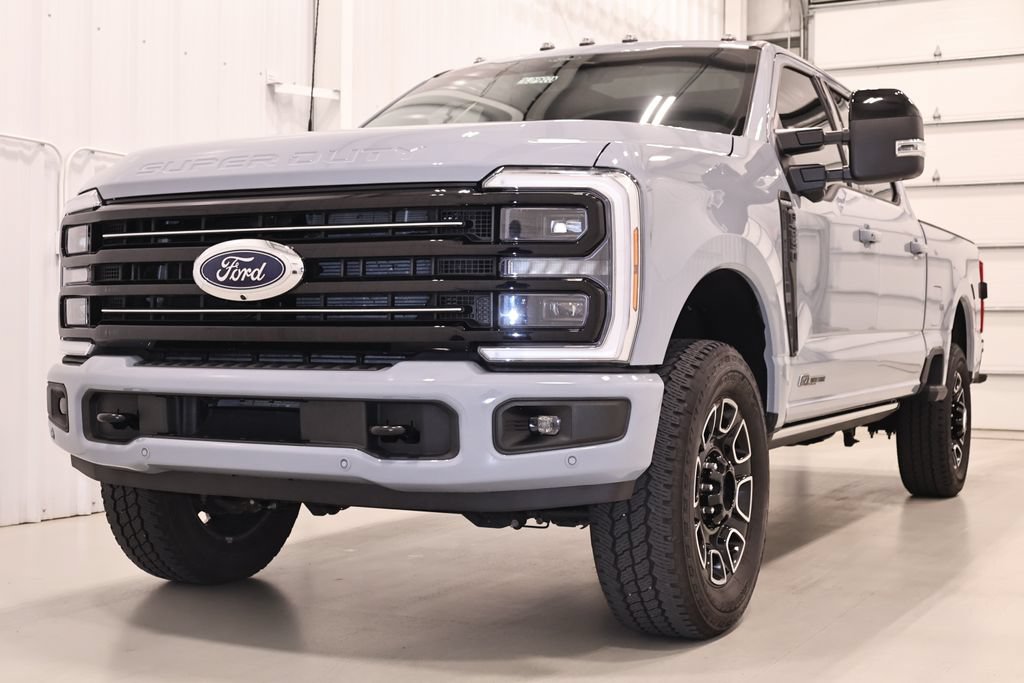 Certified 2026 Ford F250 Platinum AWD/4WD image 6