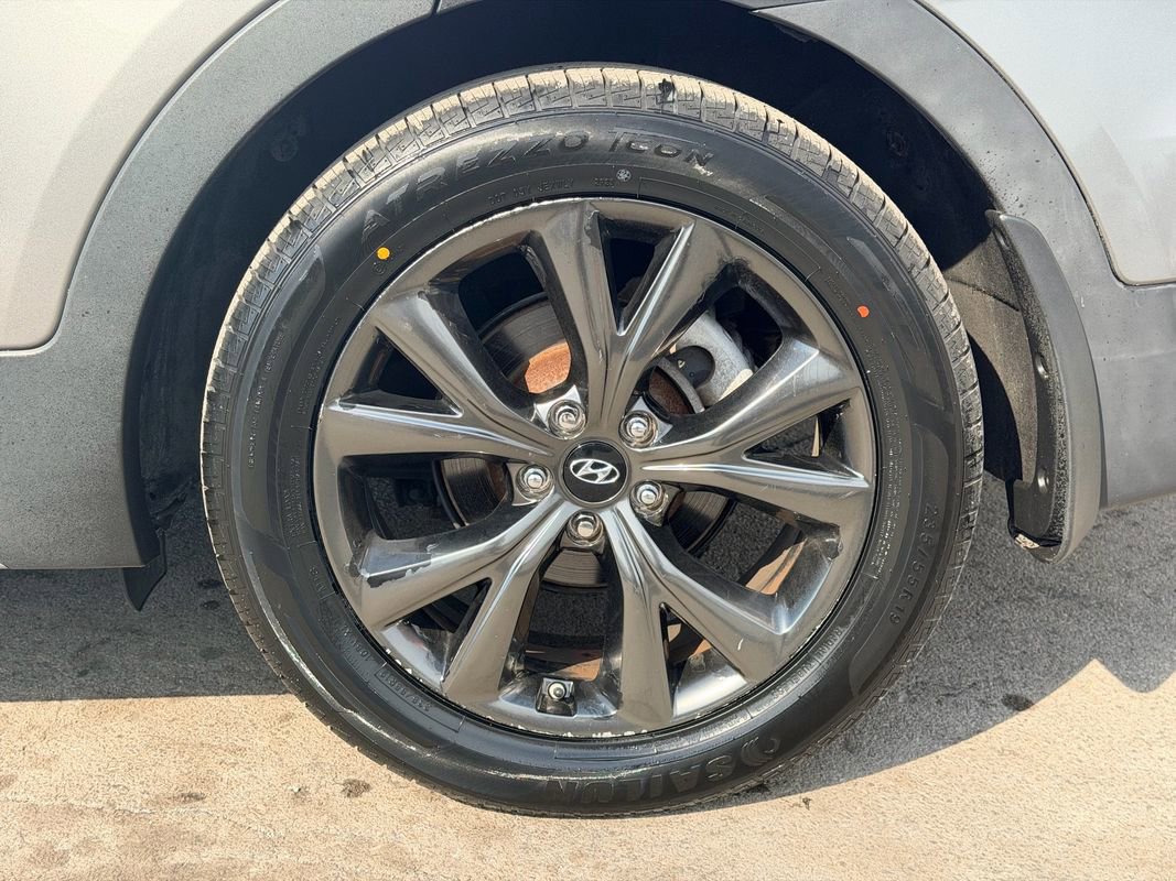 Used 2017 Hyundai Santa Fe Sport image 29