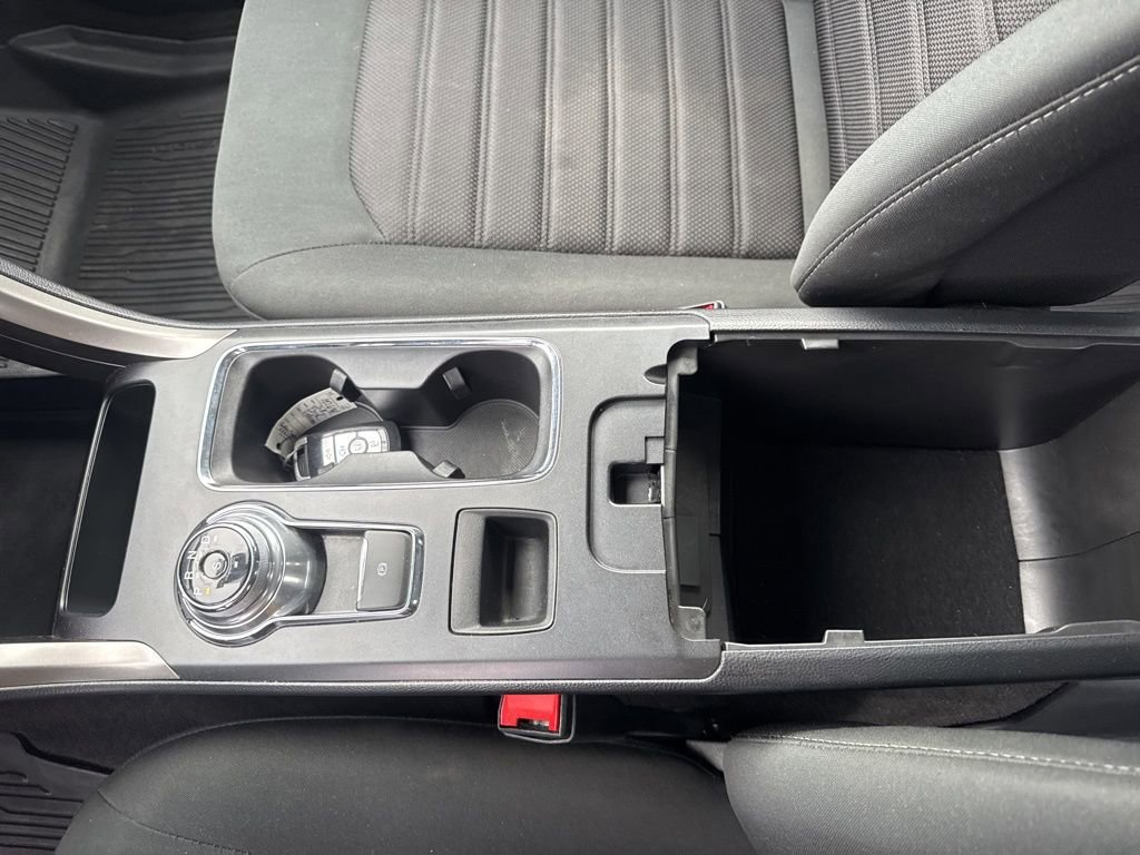 Used 2020 Ford Fusion SE image 21