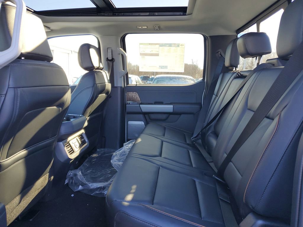 New 2026 Ford F250 Lariat w/ Lariat Premium Package image 31