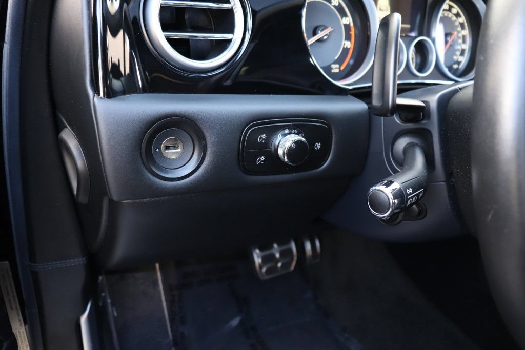Used 2015 Bentley Flying Spur V8 AWD/4WD image 37