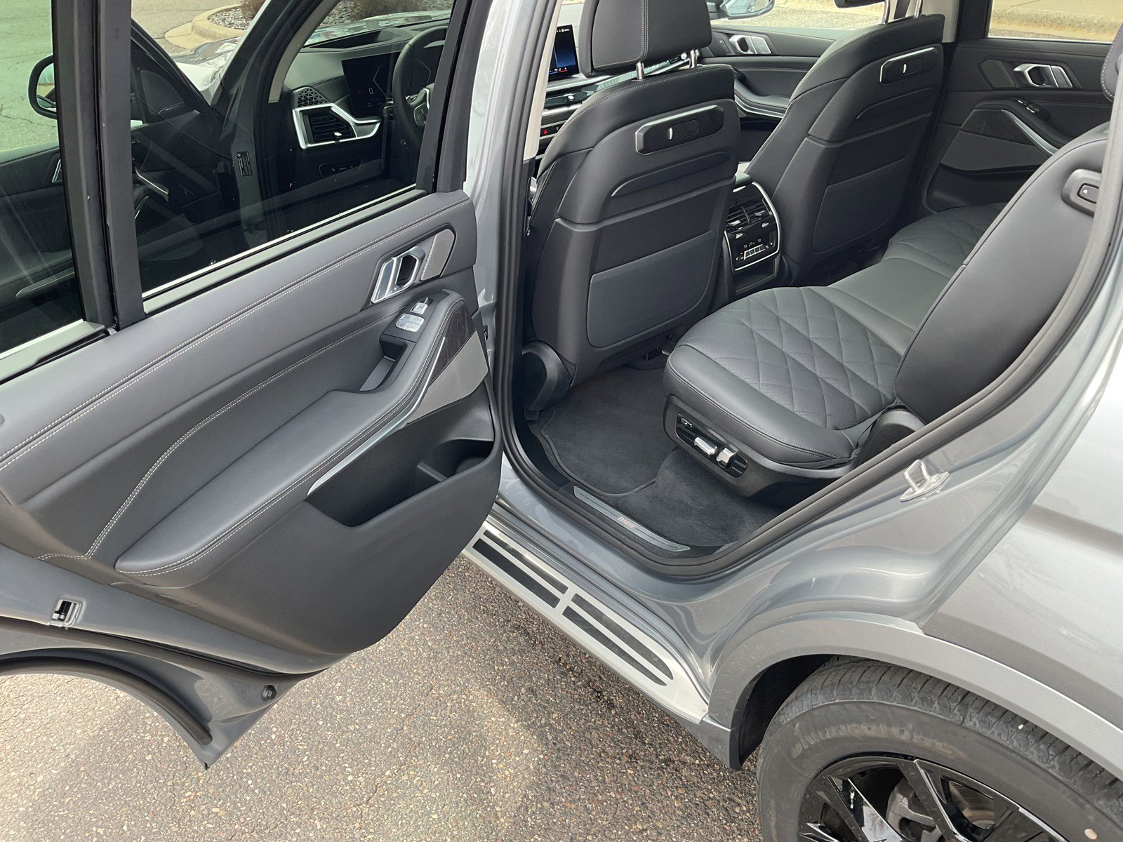 Used 2026 BMW X7 xDrive40i image 13