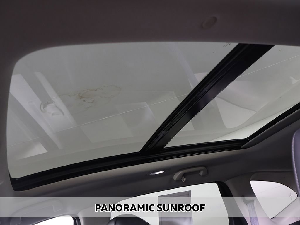 Used 2023 Acura MDX SH-AWD image 3