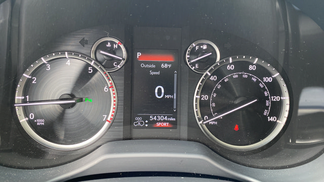 Used 2022 Lexus GX 460 Luxury w/ Accessory Package AWD/4WD image 17