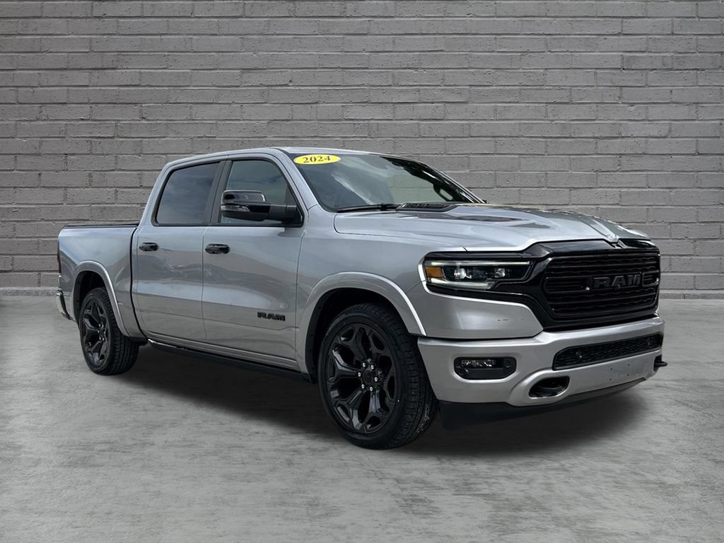 Used 2024 RAM 1500 Limited AWD/4WD image 4