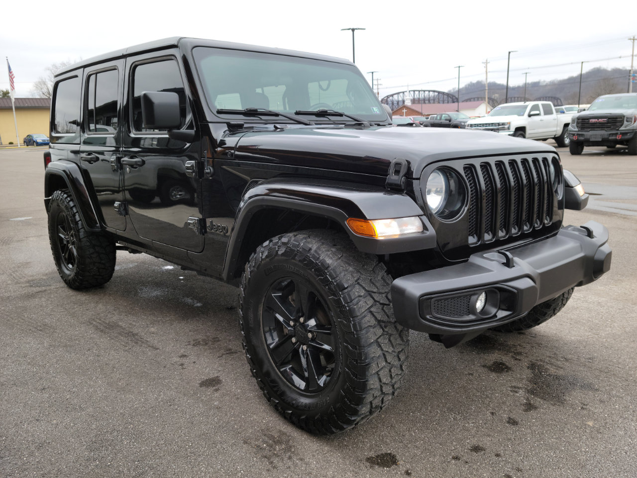 Used 2021 Jeep Wrangler Unlimited Sahara image 3