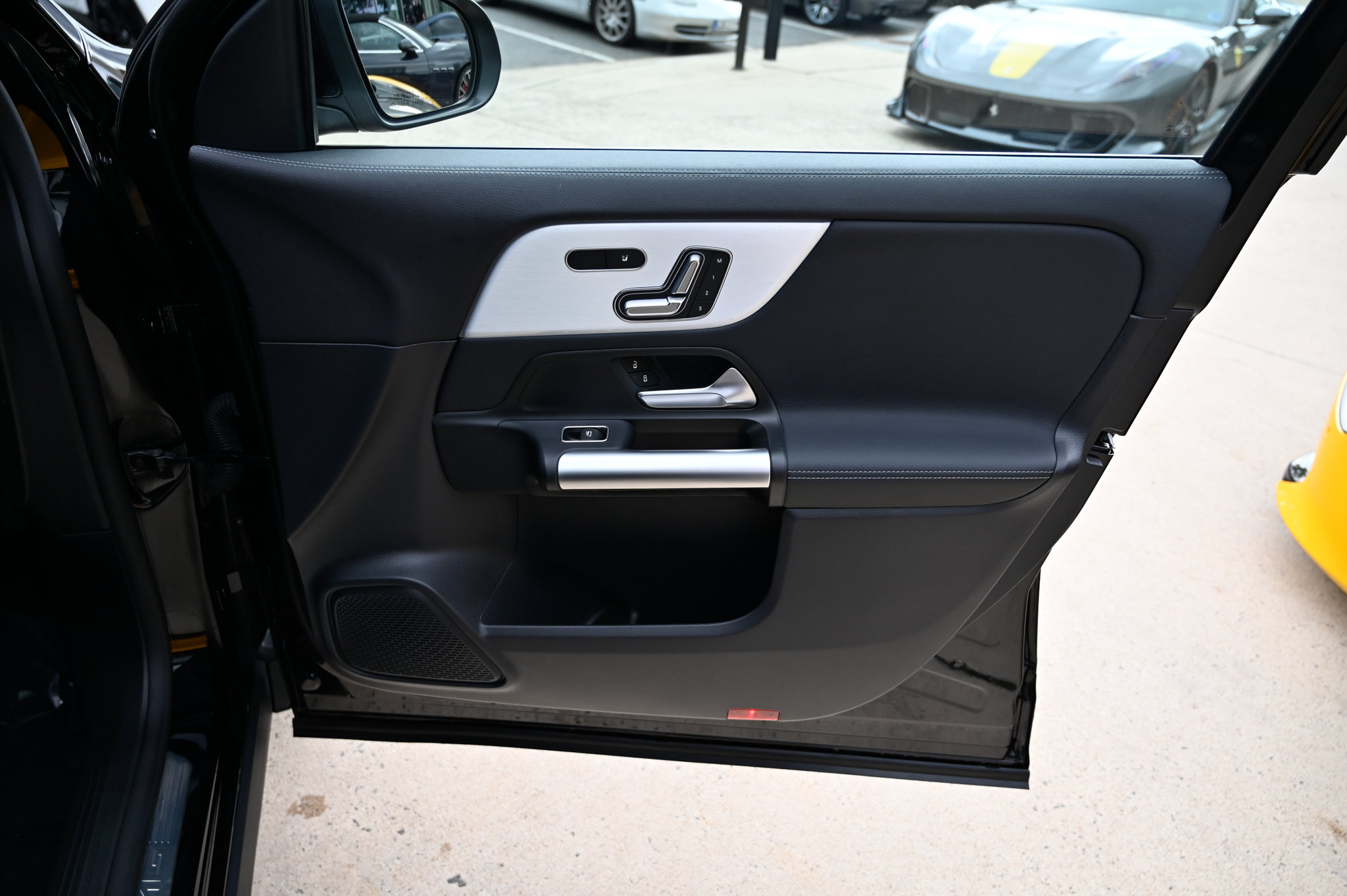 Used 2023 Mercedes-Benz GLA 35 AMG 4MATIC image 58