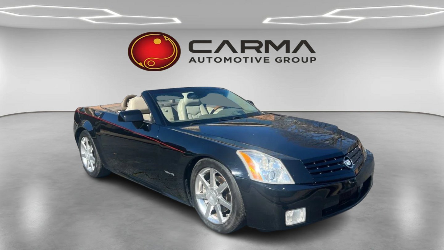 Used 2005 Cadillac XLR RWD image 7