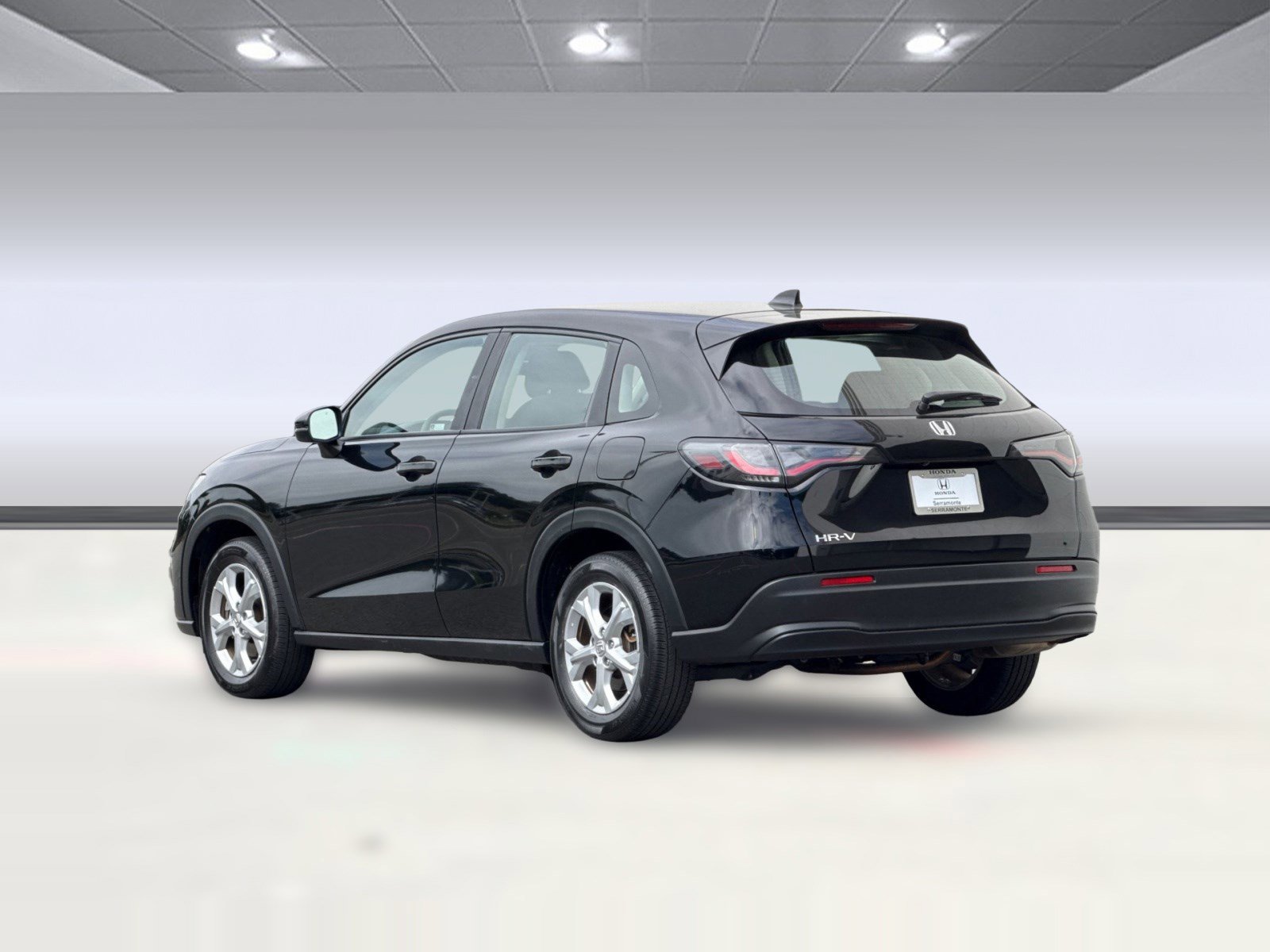 Certified 2023 Honda HR-V LX image 3