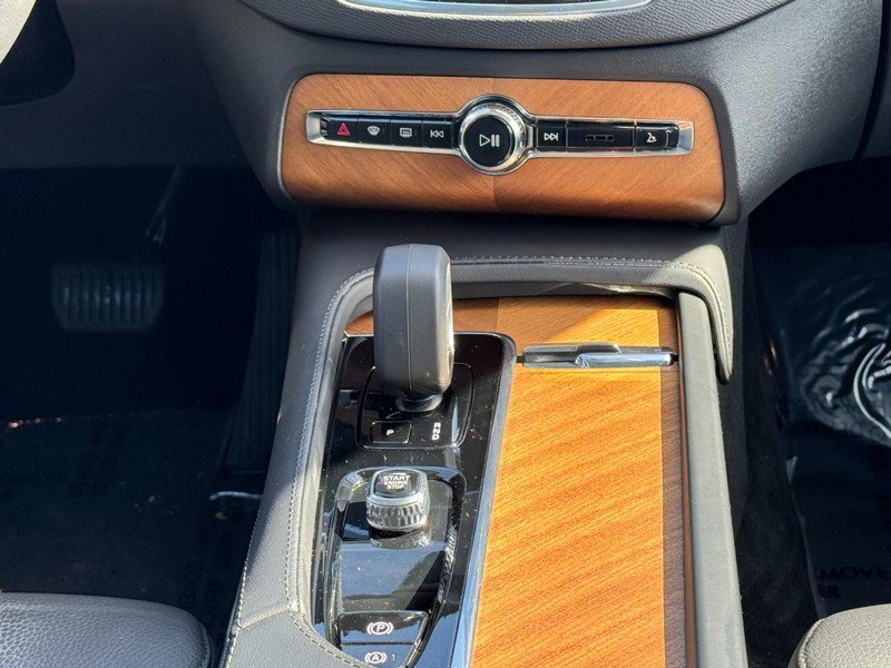 Certified 2024 Volvo XC90 B6 Plus w/ Protection Package Premier image 15