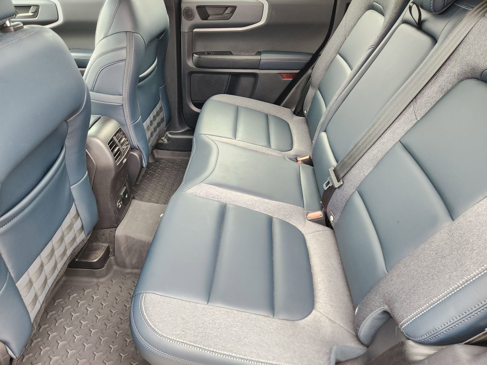 Used 2024 Ford Bronco Sport Outer Banks w/ Tech Package image 34