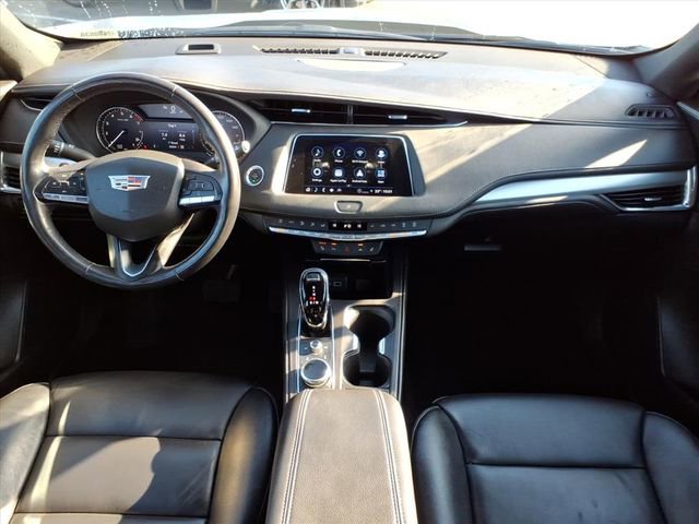 Certified 2023 Cadillac XT4 Premium Luxury w/ Cold Weather Package image 18