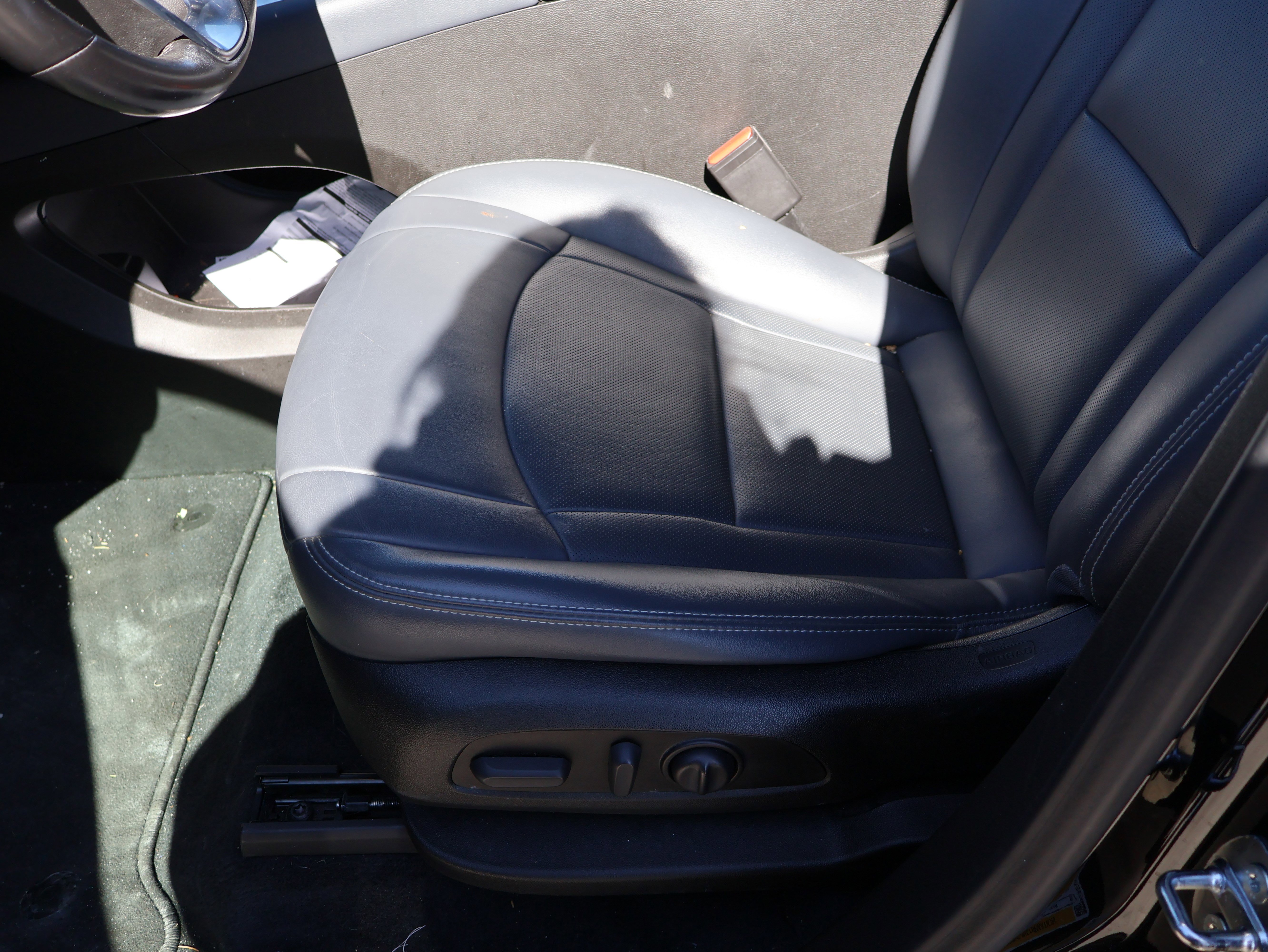 Used 2023 Buick Enclave Essence w/ Experience Buick Package image 37