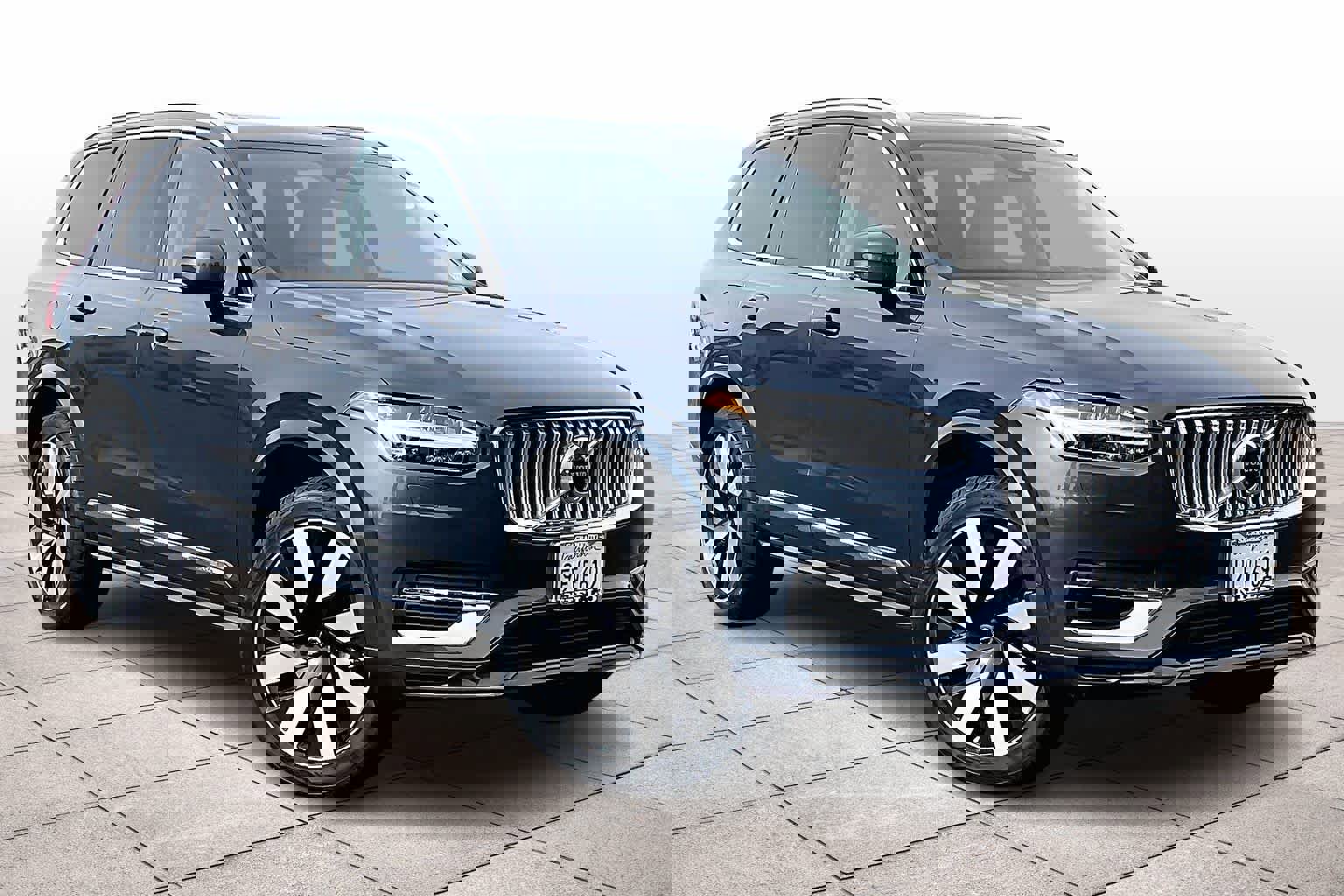 Used 2023 Volvo XC90 T8 Ultimate w/ Protection Package Premier image 2